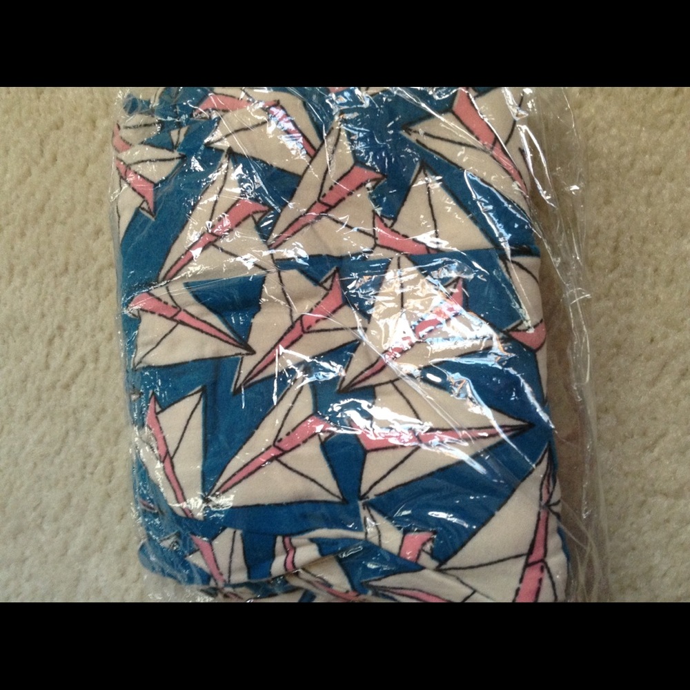 Brand New Lularoe OS leggings
